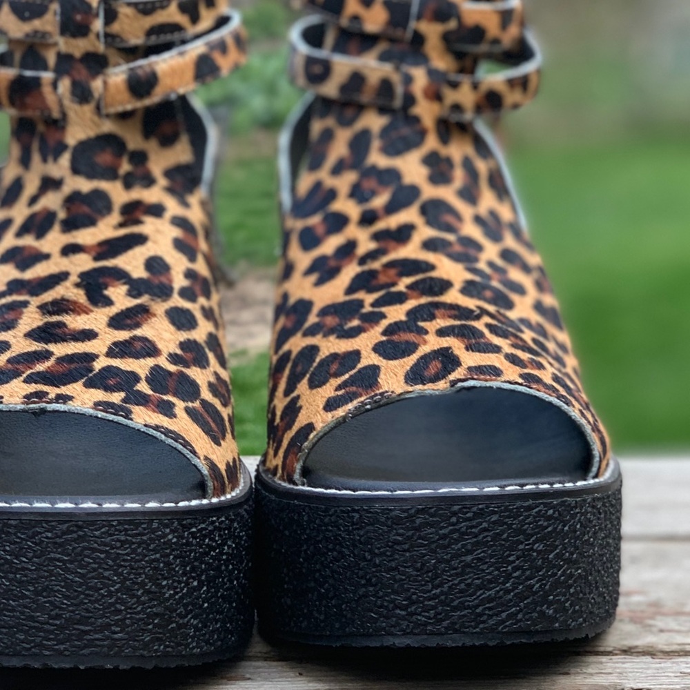Free People HTF Dollskill Chunky Print Platform - Picture 9 of 14